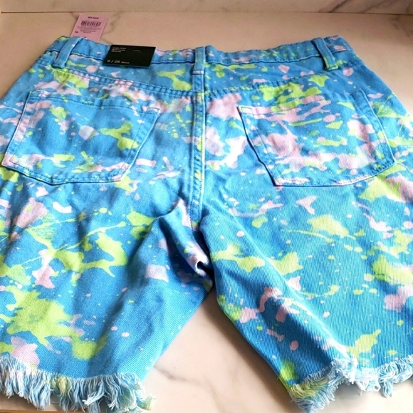 Wild Fable Bermuda High Rise Cut Off Jean Shorts in Blue Paint Splash Size 6/28W - Picture 3 of 12